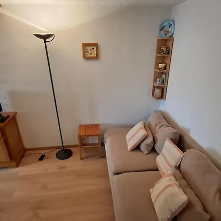 Maison Avec Jardin Dans Avec Piscine *