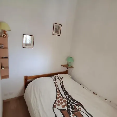 度假居 Maison Avec Jardin Dans Avec Piscine 山地圣母村