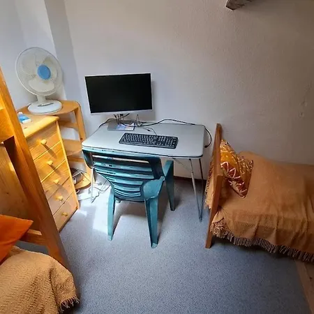 度假居 Maison Avec Jardin Dans Avec Piscine 山地圣母村